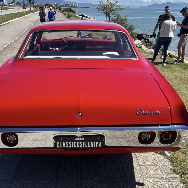 Impala V8 1968 vermelho 